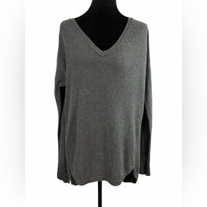 Massimo Gray Women's V-Neck Sweater in Charcoal Gray Size L Minimalsist